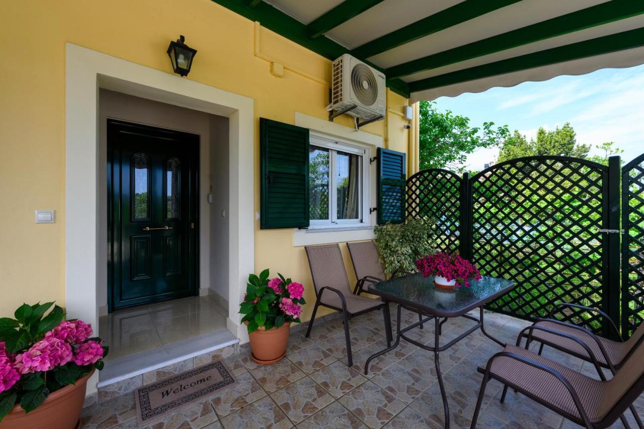 Nostalgia Corfu Town Apartments Экстерьер фото