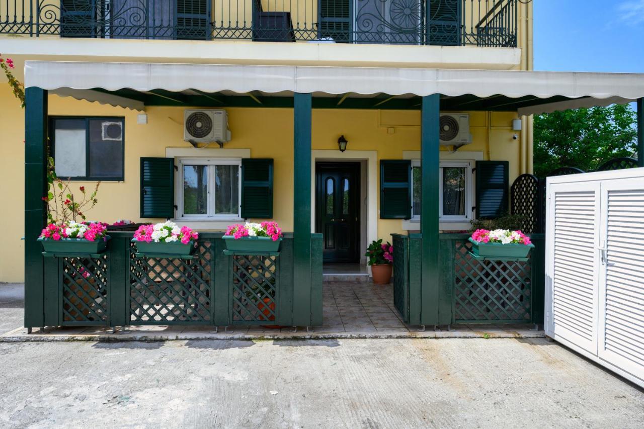 Nostalgia Corfu Town Apartments Экстерьер фото