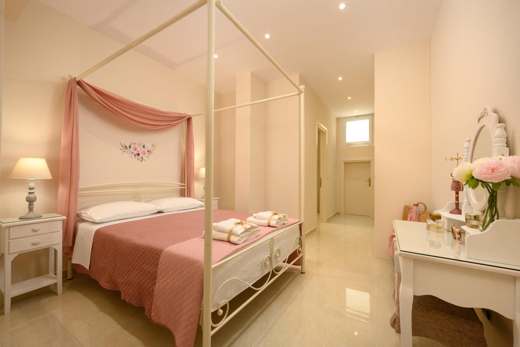 Nostalgia Corfu Town Apartments Экстерьер фото